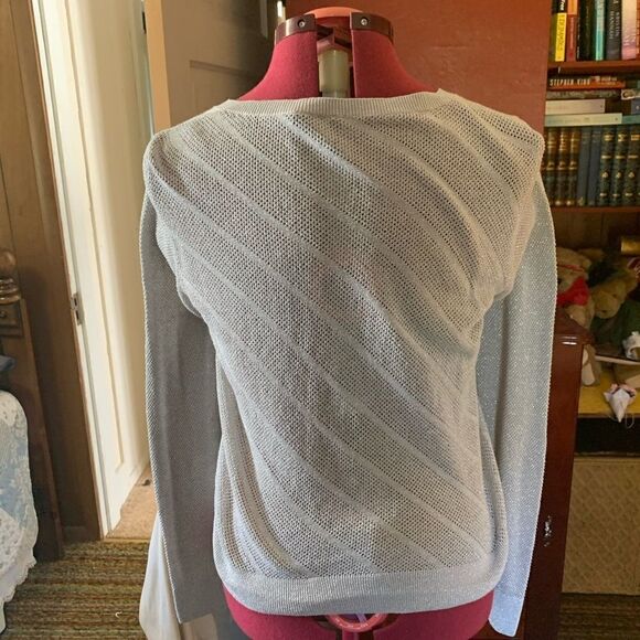 NUE options silver sweater size XL - Picture 3 of 7